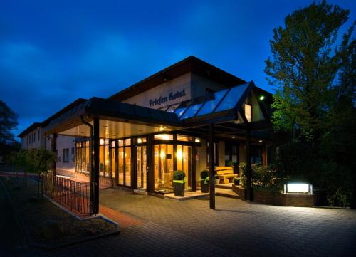 Фотография гостиницы Friesen Hotel