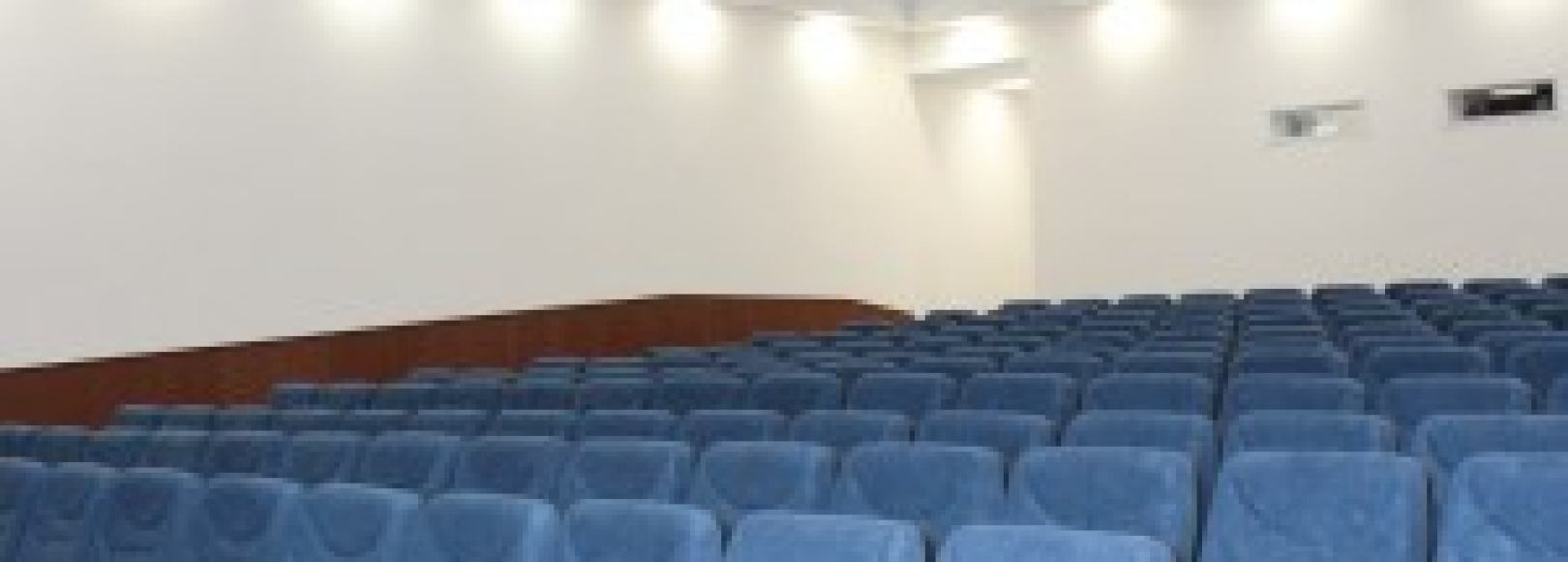 Фотография комнаты для переговоров Юбилейный на 165 человек