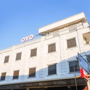 Фотографии гостиницы 
            OYO 1136 Hotel Surya Solo
