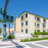 Фотография гостиницы Naples Park Central Hotel