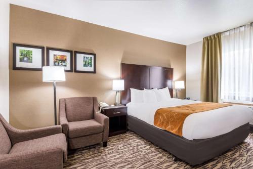 Фотография гостиницы Comfort Suites Portland Airport