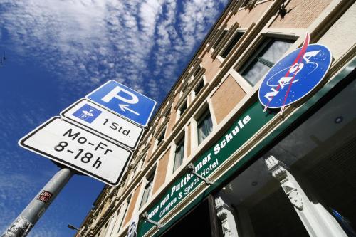 Фотография апарт отеля Space Hotel im Campus der JvP Schule