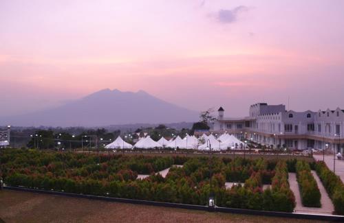 Фотография гостиницы CHEVILLY RESORT & CAMP