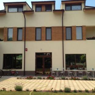 Фотография гостевого дома Pensiunea "La Nasu"