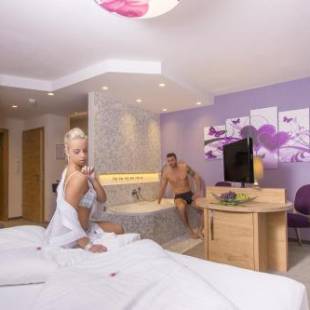 Фотографии гостиницы
... mein romantisches Hotel Toalstock