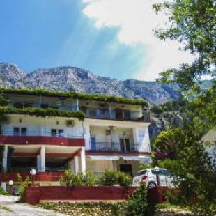 Фотографии гостевого дома
Apartments with a parking space Zivogosce - Porat, Makarska - 16289