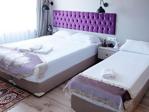 Фотография гостиницы The Lola Hotel