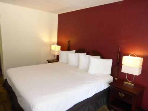 Фотография мини отеля Red Roof Inn Caryville