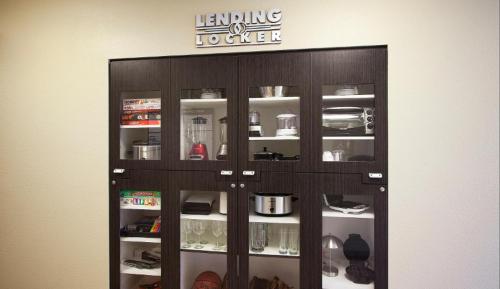 Фотография гостиницы Candlewood Suites Louisville - NE Downtown Area, an IHG Hotel