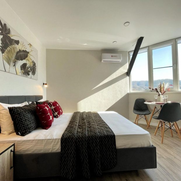 Фотографии квартиры 
            Апартаменты с видом на горы в 3х минутах от моря