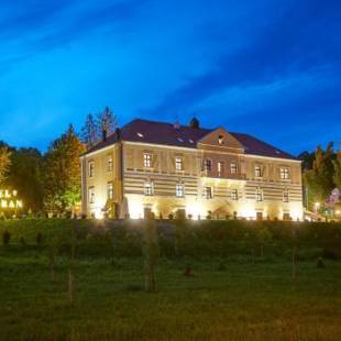 Фотография гостиницы Hotel & Restoran Dvorac Gjalski