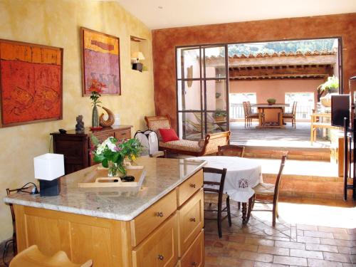 Фотография гостевого дома Holiday Home Les Arcades - NYS120