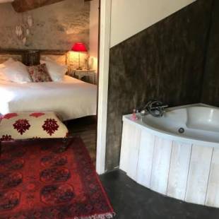 Фотографии гостевого дома
Aux 1000 Délices