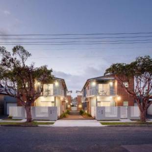 Фотографии апарт отеля
Hamilton on Everton