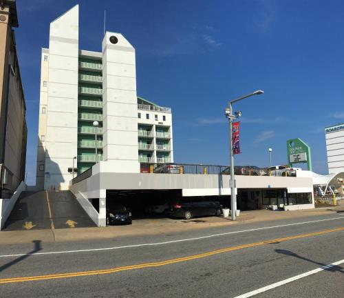 Фотография гостиницы The Dolphin Inn