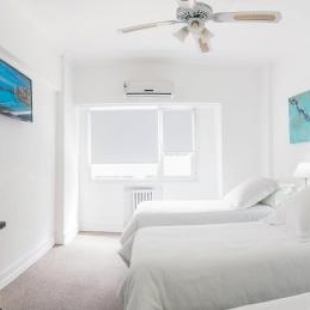 Фотография гостиницы Hotel Corbel Superior