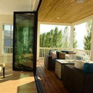 Фотографии гостевого дома
Arroyo with a Carriage House #60