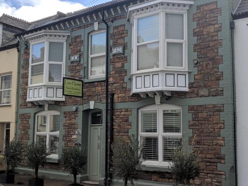 Фотография гостевого дома Lion House Bed & Breakfast with Restaurant