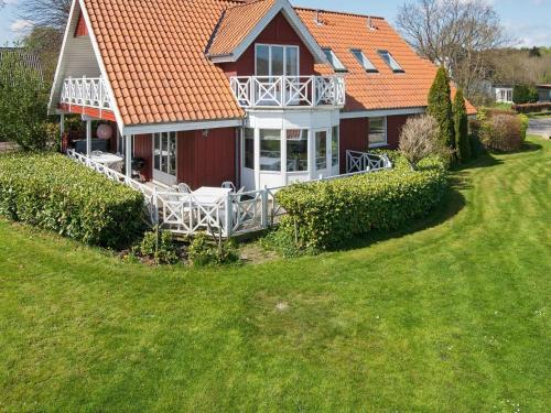 Фотография гостевого дома Four-Bedroom Holiday home in Haderslev 3