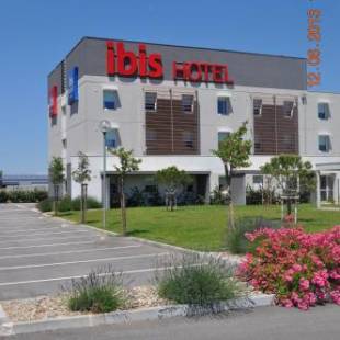 Фотографии гостиницы 
            ibis Istres Trigance