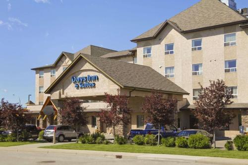 Фотография гостиницы Days Inn & Suites by Wyndham West Edmonton