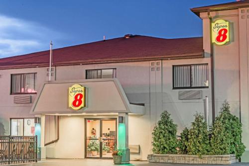 Фотография гостиницы Super 8 by Wyndham Niagara Falls