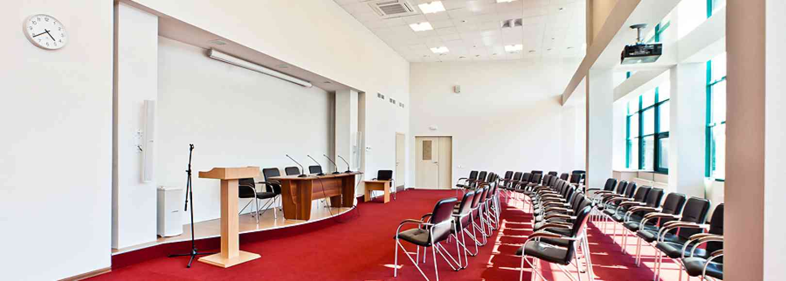 Фотография конференц-зала Уральская Футбольная Академия