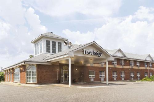 Фотография гостиницы Travelodge by Wyndham Timmins