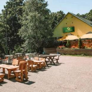 Фотографии мотеля
Zmajevac Fruska Gora