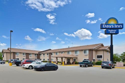 Фотография гостиницы Days Inn by Wyndham Topeka
