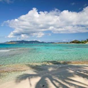 Фотографии гостевого дома
Bare Feet Retreat