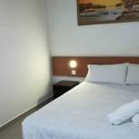 Фотография гостиницы Aloha Hotel