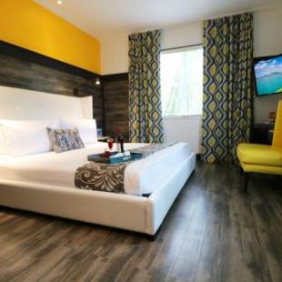 Фотографии гостиницы 
            Catalina Hotel & Beach Club