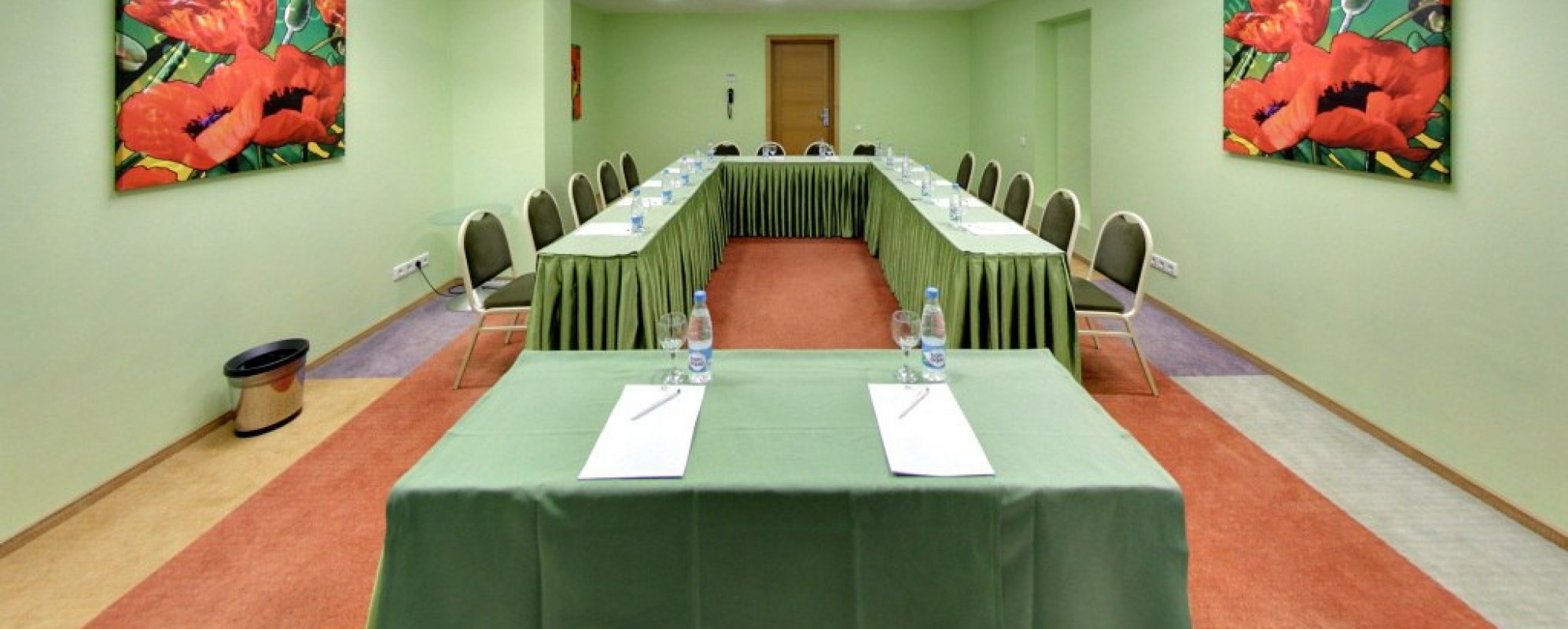 Фотографии конференц-зала Зелёный
