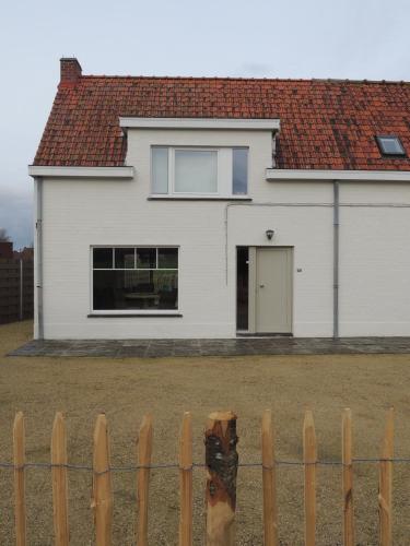 Фотографии гостевого дома 
            Holiday Home "DEN HUILAERT" Kortemark West Vlaanderen