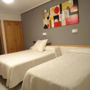 Фотографии гостевого дома
Hostal Pirineos Ainsa