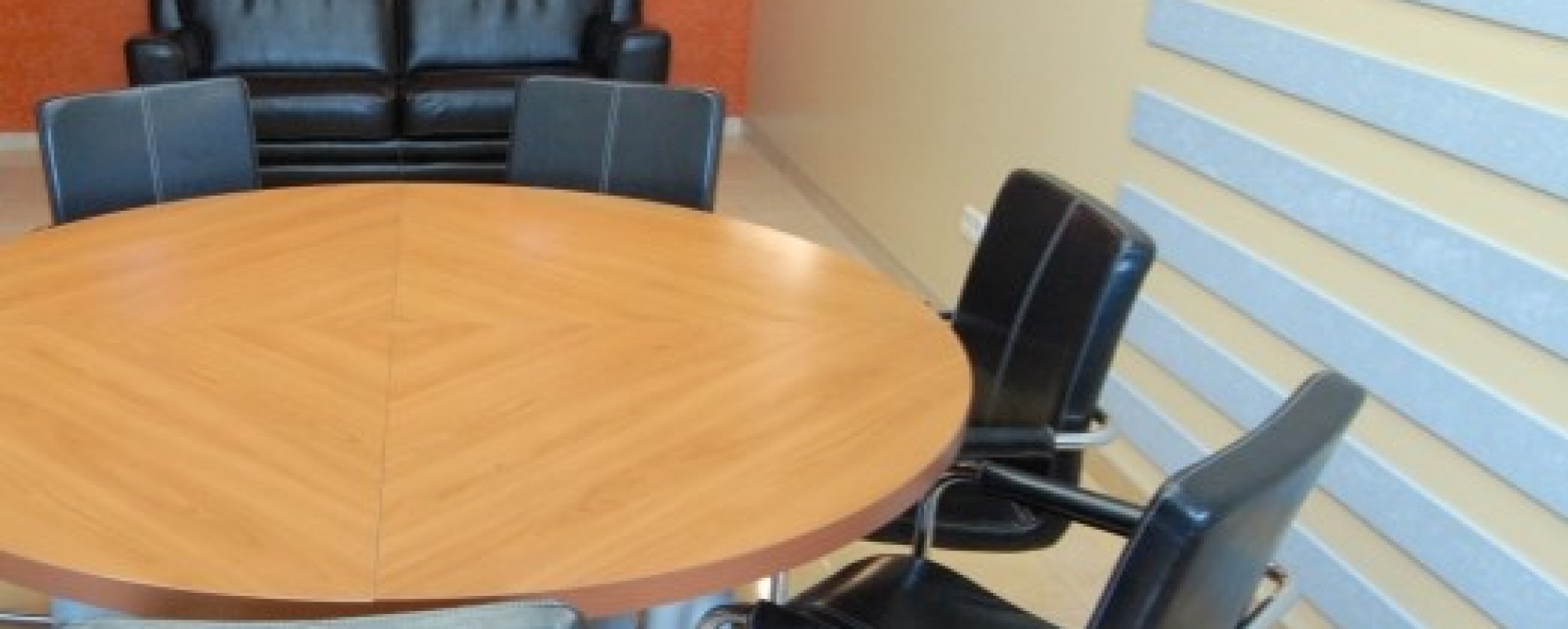 Фотографии комнаты для переговоров Ля Ви де Шато