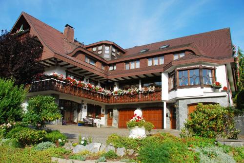 Фотография гостиницы Hotel Garni Bergblick