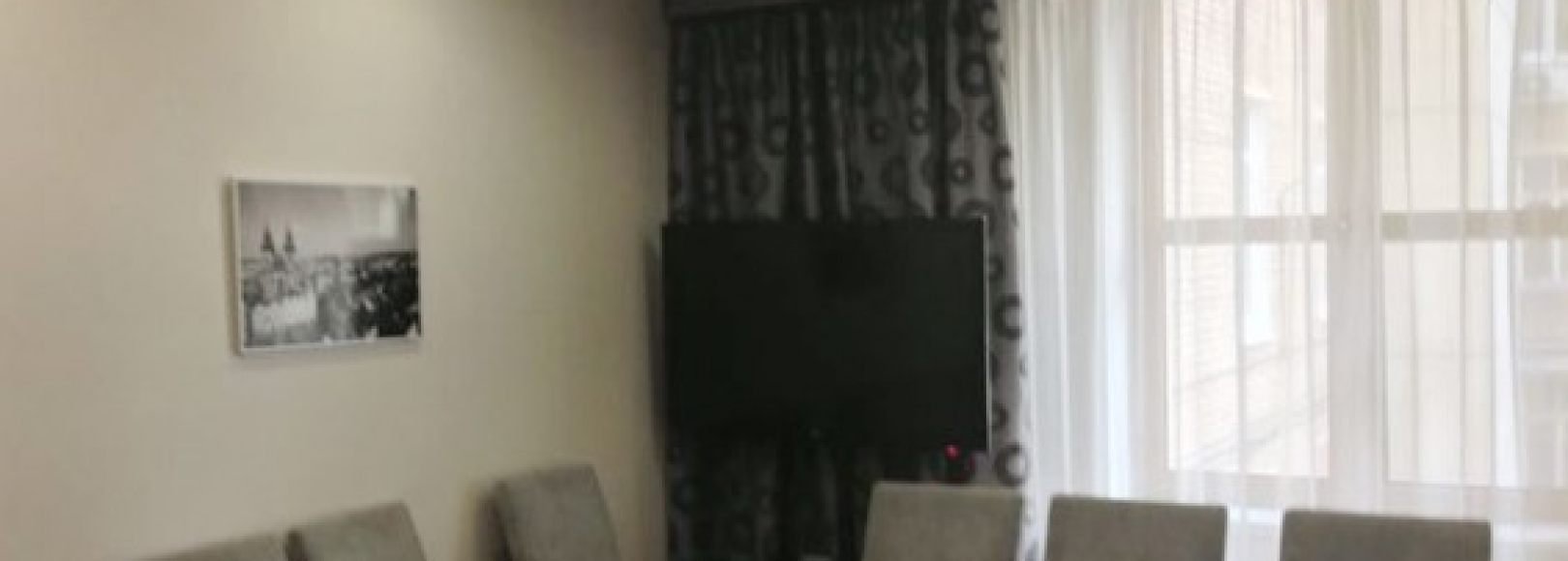 Фотография комнаты для переговоров VIP-переговорная