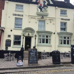 Фотографии мини отеля
George and Dragon Ashbourne