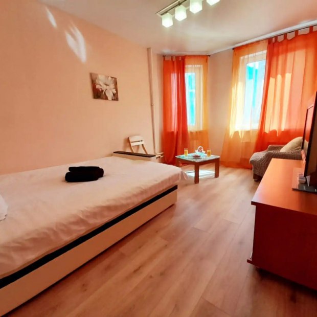 Фотографии квартиры 
            Апартаменты 1-комнатные с балконом на двенадцатом этаже