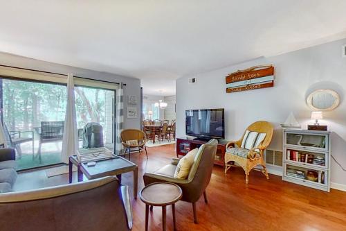 Фотография гостевого дома Racquet Club Villas