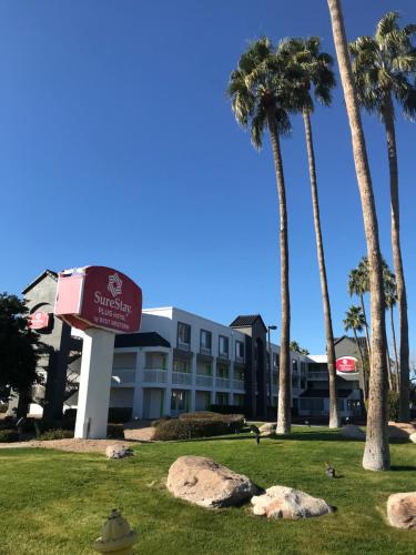 Фотография гостиницы SureStay Plus Hotel by Best Western Scottsdale North
