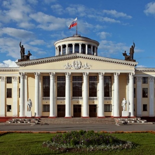 Фотография концертного зала ДК НТМК Большой зрительный зал