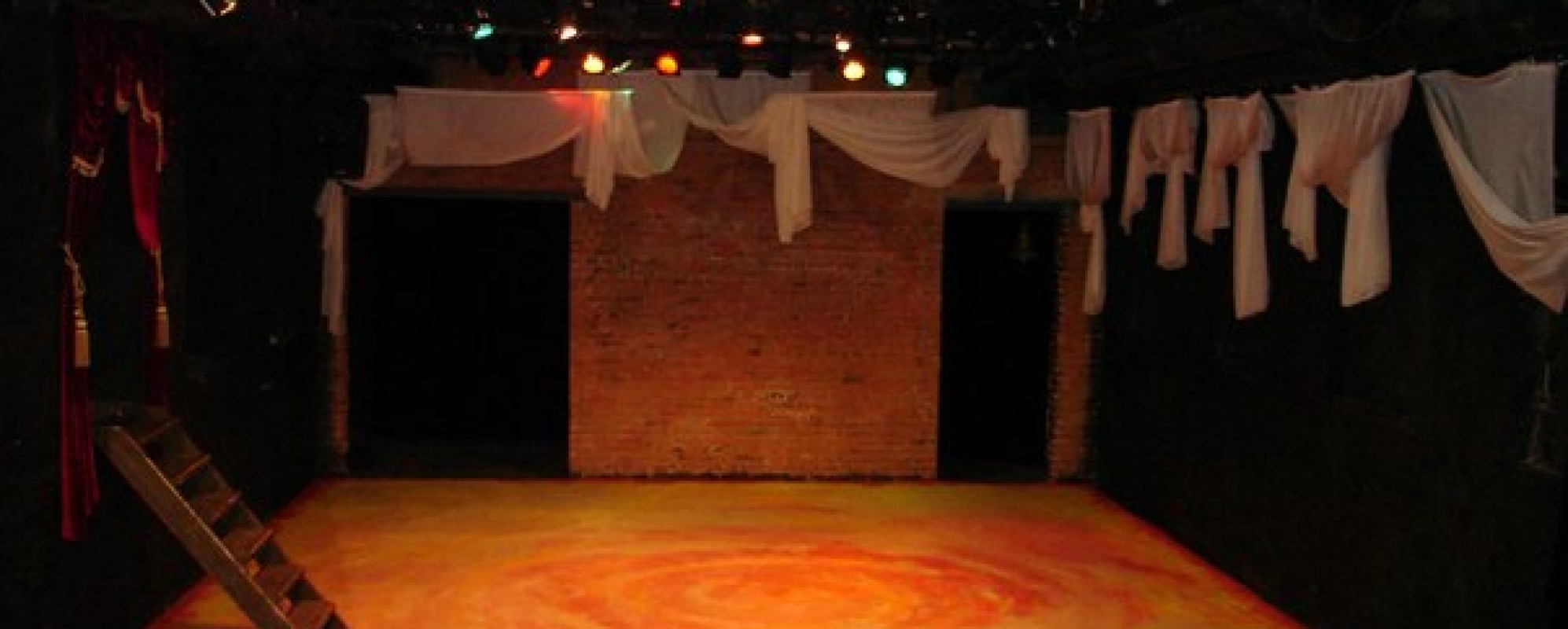 Фотографии театра Новосибирский городской драматический театр под руководством Сергея Афанасьева