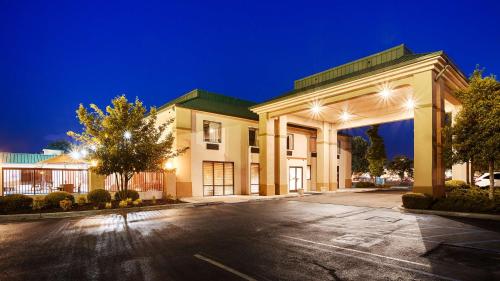 Фотография гостиницы Best Western Lumberton