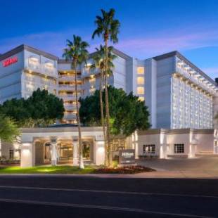 Фотографии гостиницы 
            Doubletree by Hilton Phoenix Mesa