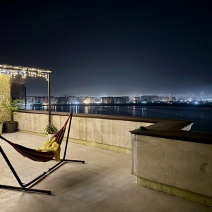 Фотография квартиры Квартира Пентхаус с Террасой с Видом на Море, Озеро и Горы