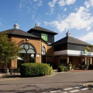 Фотографии гостиницы 
            Holiday Inn Gloucester / Cheltenham, an IHG Hotel