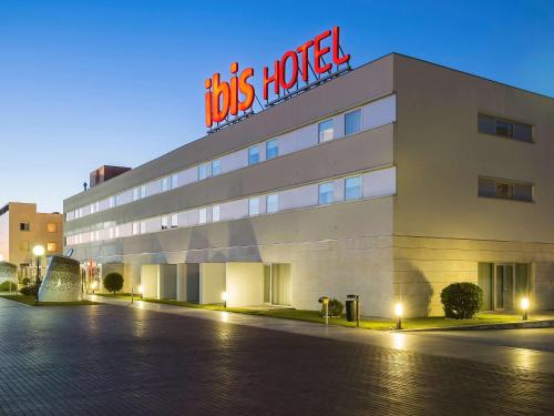 Фотография гостиницы Hotel ibis Porto Sao Joao